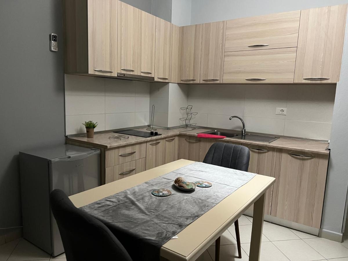 Emi Sol Apartment Вльора Екстер'єр фото